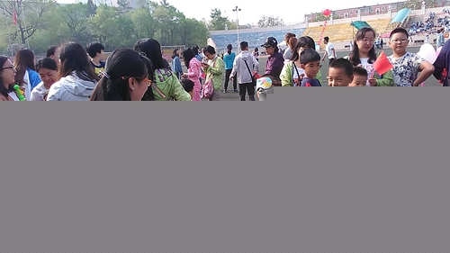 新葡的京集团8814举办“迎‘六一’东林宝贝趣味运动会”